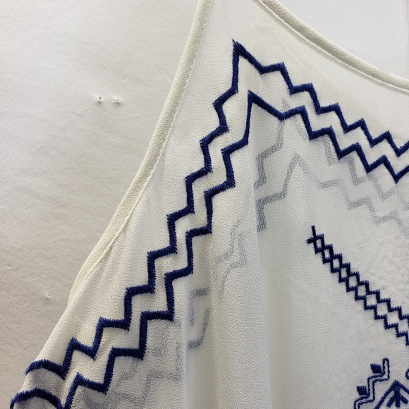 Umgee - Picture 3 of 8